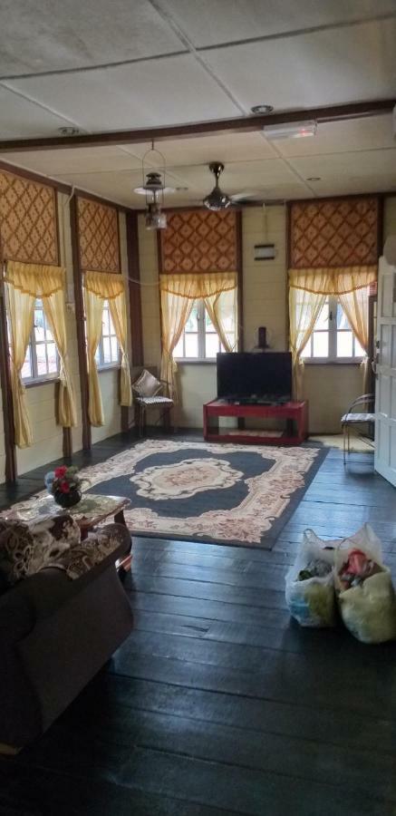Hotel Teratak Opah Kamunting Taiping Exterior foto